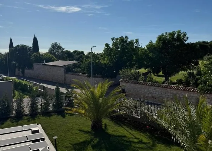 Oasis Porec *
